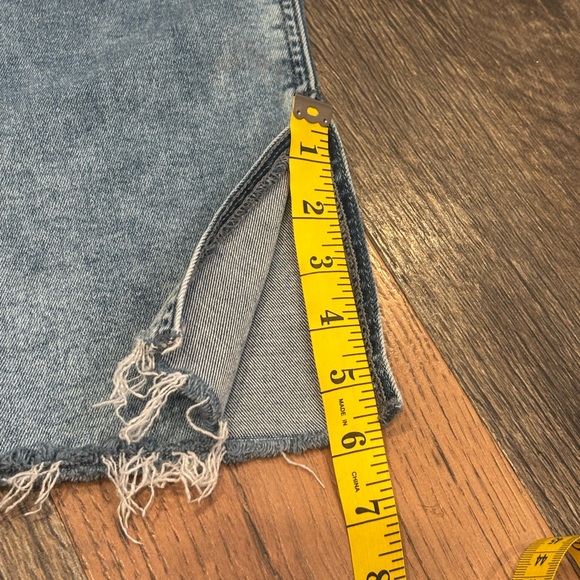 Mavi Maria Hem Slit High Rise
Flare Jean size 26 × 32. Great condition! - Picture 11 of 16